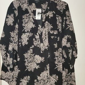 Half sleeve flower top